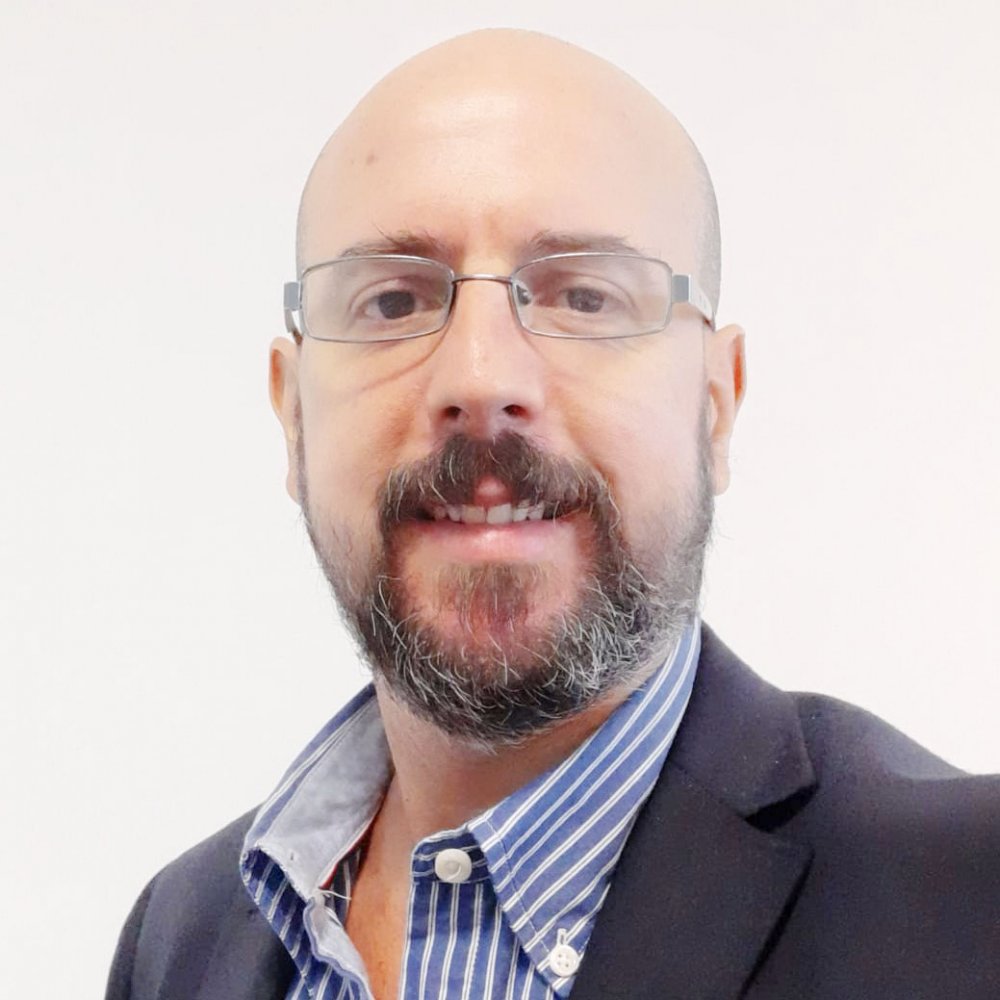 dr-cristian-gomez-26